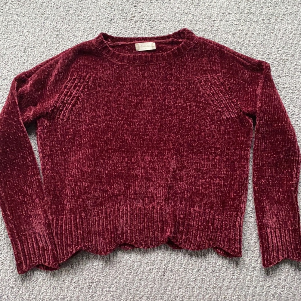 sweater - Picture 3 of 7
